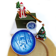 Load the image in the Gallery viewer, Royal Copenhagen dish of the year 2023 Collection