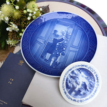 Carica l'immagine nel visualizzatore di Gallery, Royal Copenhagen Piatto dell'anno 2024 collezione