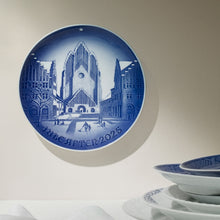 Load the image in the Gallery viewer, Bing & Grondahl dish of the year 2025 Collection