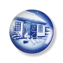 Load the image in the Gallery viewer, Bing & Grondahl dish of the year 2024 Collection