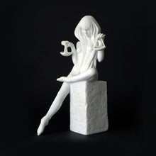 Carica l'immagine nel visualizzatore di Gallery, Sculture Segni zodiacali Christel Zodiac