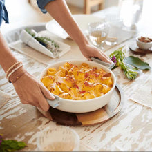 Load the image in the Gallery viewer, Round porcelain baking dish 28 cm cm Clever Cooking Villeroy & Boch