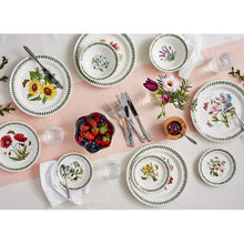 Load the image in the Gallery viewer, Portmeirion Table Service 18 pieces Botanic Garden