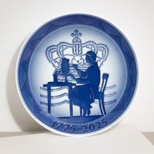 Carica l'immagine nel visualizzatore di Gallery, Royal Copenhagen Piatto Anniversario 250° edizione limitata