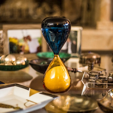 Load the image in the Gallery viewer, Venini Clessidra Murano glass 420.06