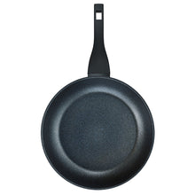 Carica l'immagine nel visualizzatore di Gallery, Berndes Padella cm 28 antiaderente induzione Balance Enduro