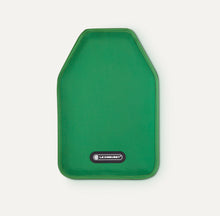 Load the image in the Gallery viewer, Le Creuset Guaine refreshes wines