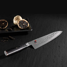 Carica l'immagine nel visualizzatore di Gallery, Miyabi Coltello giapponese 20 cm Gyutoh 5000FCD acciaio damasco
