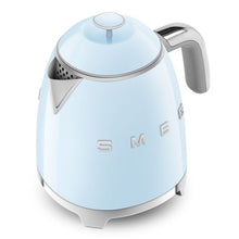 Carica l'immagine nel visualizzatore di Gallery, Smeg Mini Bollitore elettrico 0,8 litri KLF05 vari colori