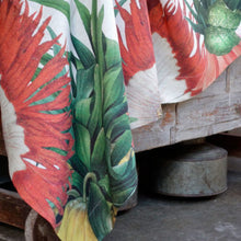 Carica l'immagine nel visualizzatore di Gallery, Frittilaria Tovaglia 100% lino Fritillaria The Napking made in Italy