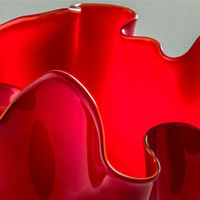 Carica l'immagine nel visualizzatore di Gallery, Venini Vaso Fazzoletto cm 31 rosso 700.00