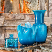 Carica l'immagine nel visualizzatore di Gallery, Venini Vaso Fazzoletto cm 31 acquamare 700.00