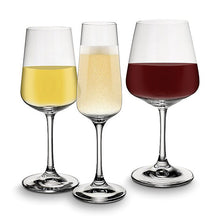 Load the image in the Gallery viewer, 4 Ovid Villey & Boch crystal glasses