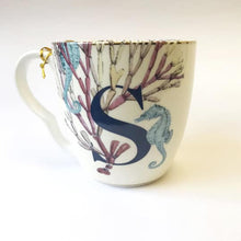 Carica l'immagine nel visualizzatore di Gallery, Yvonne Ellen Tazze Mug con iniziali Alphabet varie lettere