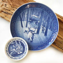 Carica l'immagine nel visualizzatore di Gallery, Royal Copenhagen Placchetta dell'anno 2023 collezione