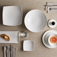 Carica l'immagine nel visualizzatore di Gallery, Gio Servizio tavola 18 pezzi porcellana Wedgwood
