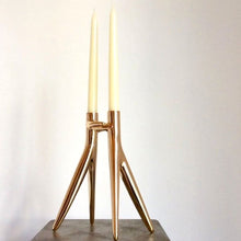 Load the image in the Gallery viewer, Kartell Candleliere hug gold 2 flames 1956
