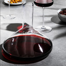 Carica l&#39;immagine nel visualizzatore di Gallery, Eugenia Decanter cristallo Alessi NF09/4000
