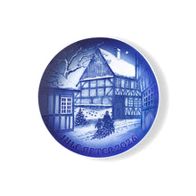 Carica l'immagine nel visualizzatore di Gallery, Bing &amp; Grondahl Piatto dell'anno 2026 collezione

