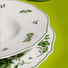 Carica l'immagine nel visualizzatore di Gallery, Rosa Rosae Servizio tavola 18 pezzi porcellana d'osso Geminiano Cozzi

