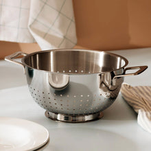 Carica l&#39;immagine nel visualizzatore di Gallery, Alessi Scolapsta acciaio inox Pots &amp; Pans
