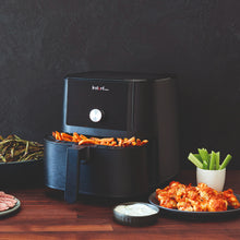 Load the image in the Gallery viewer, 4 -liter Instant Vortex air fryer

