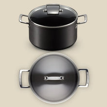 Load the image in the Gallery viewer, Le Creuset non -stick Pentola induction 24 cm + lid
