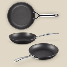 Load the image in the Gallery viewer, Le Creuset Pan Pan 20 Professional Induction Non-stick
