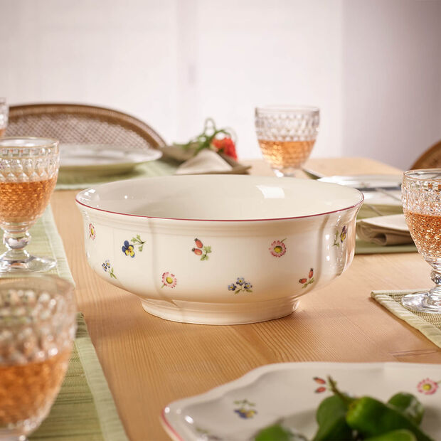 Petite Fleur porcelain salad bowl 25 cm Villeroy & Boch