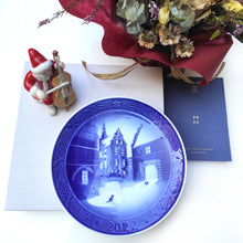 Load the image in the Gallery viewer, Royal Copenhagen dish of the year 2022 Collection
