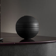 Carica l&#39;immagine nel visualizzatore di Gallery, La Boule black &amp; white sfera 2 posti tavola Villeroy &amp; Boch
