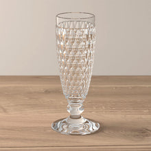 Load the image in the Gallery viewer, 4 Transparent Boston flute glasses Villeroy &amp; Boch
